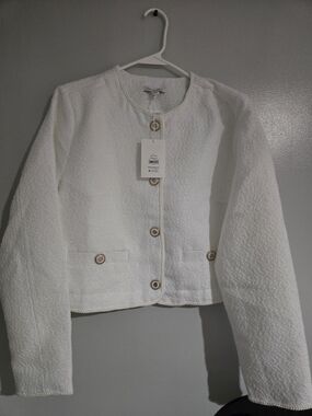 White Bouclé Button-Front Cropped Jacket